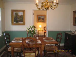 dining1.jpg